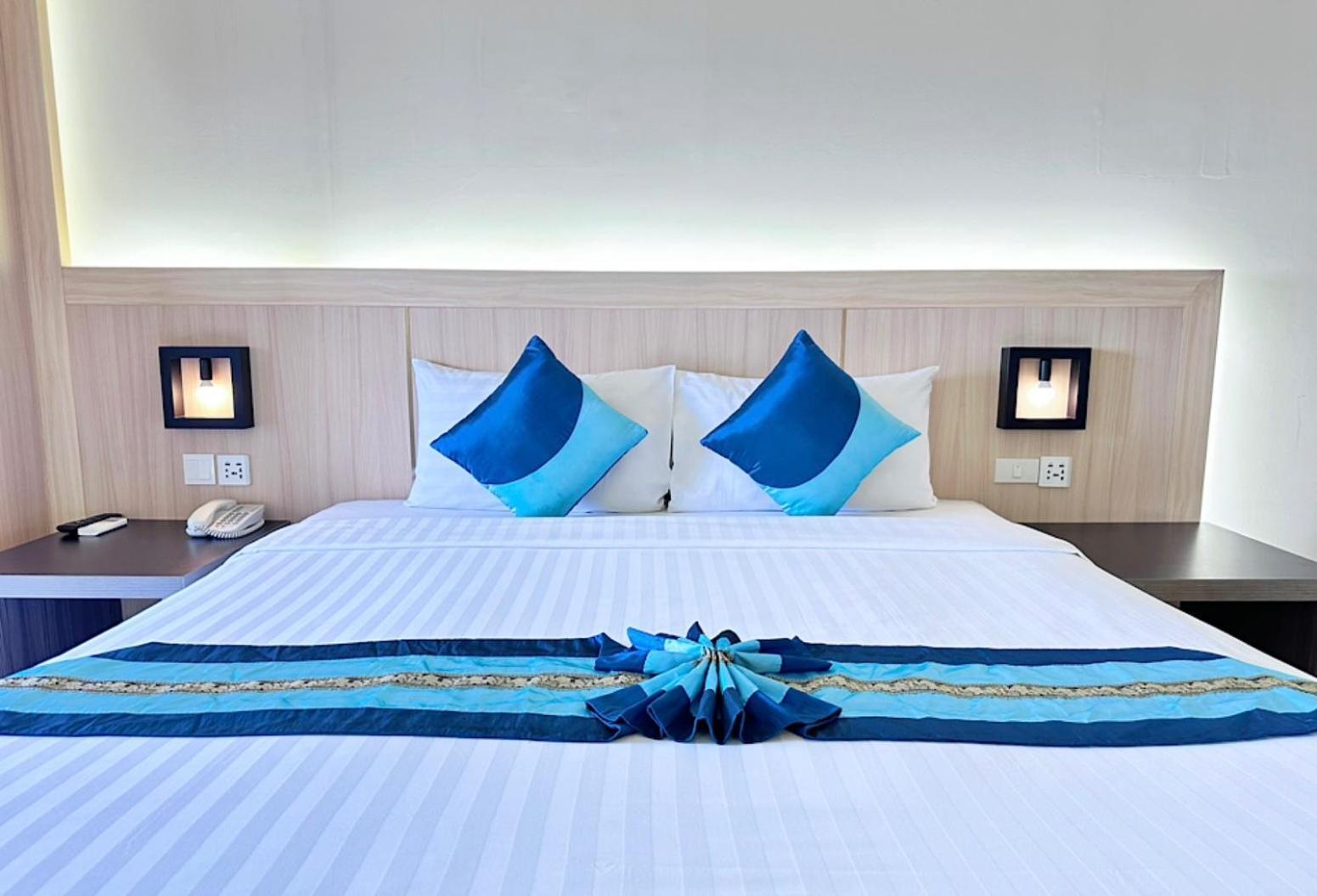 O2 Luxury Hotel Bangphli Kültér fotó