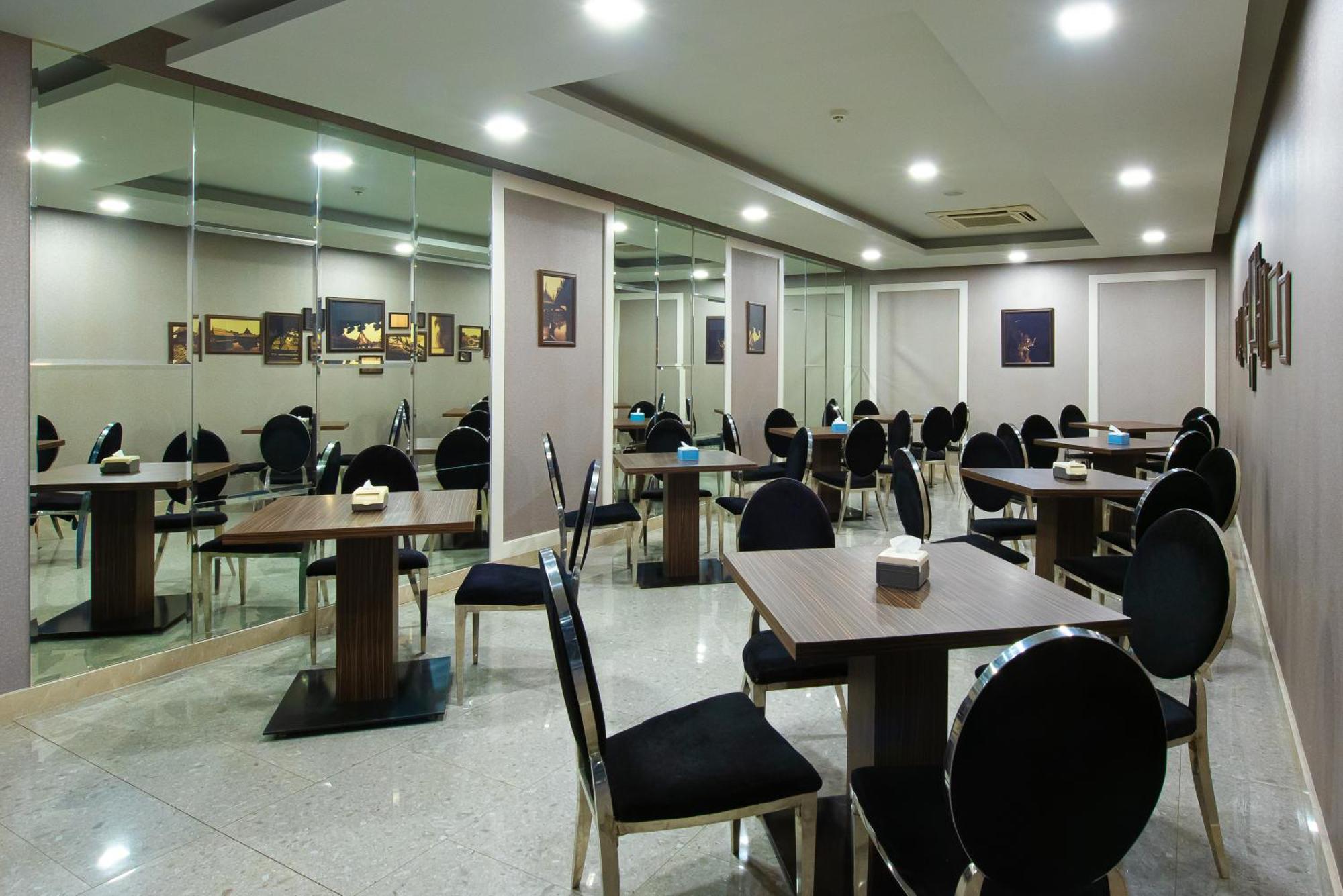 O2 Luxury Hotel Bangphli Kültér fotó