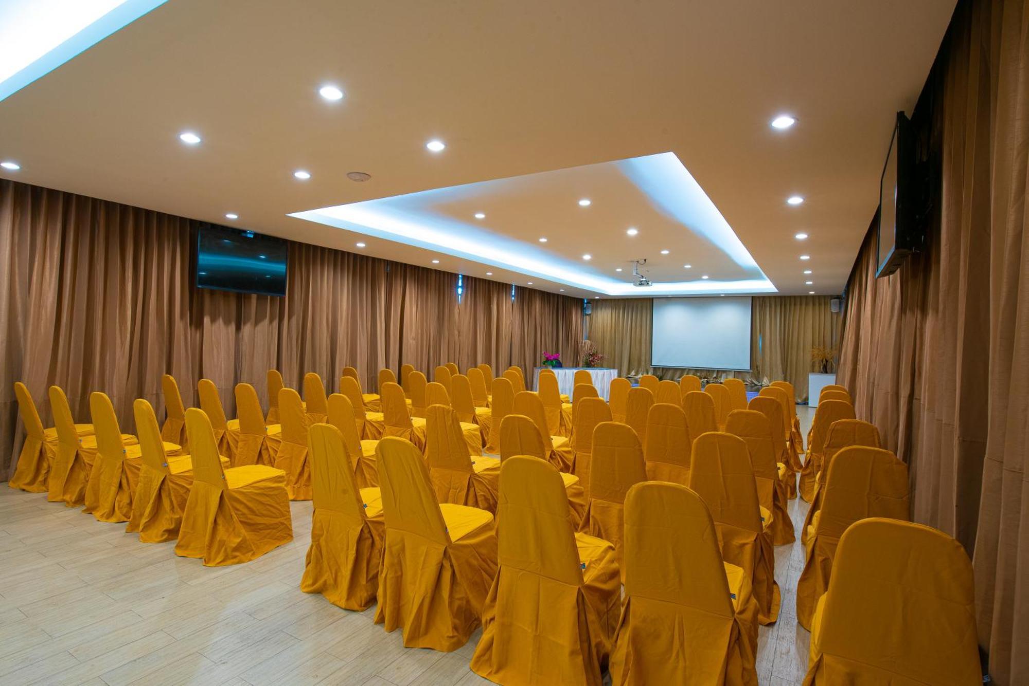 O2 Luxury Hotel Bangphli Kültér fotó